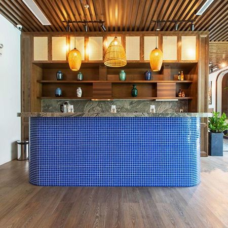 Sea Breeze Condotel Danang Екстериор снимка