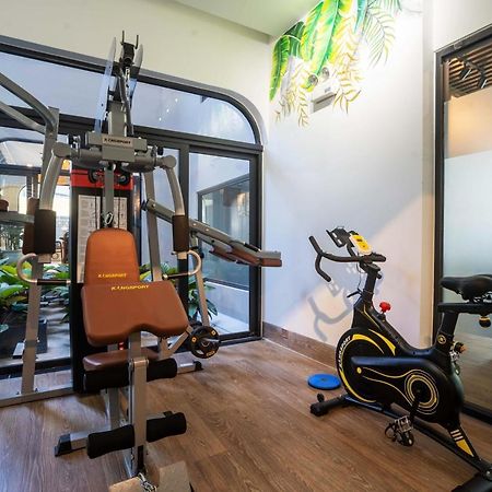 Sea Breeze Condotel Danang Екстериор снимка