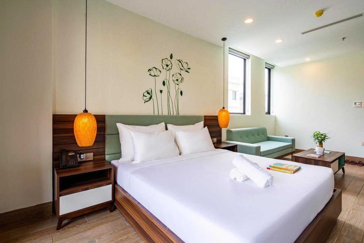 Sea Breeze Condotel Danang Екстериор снимка