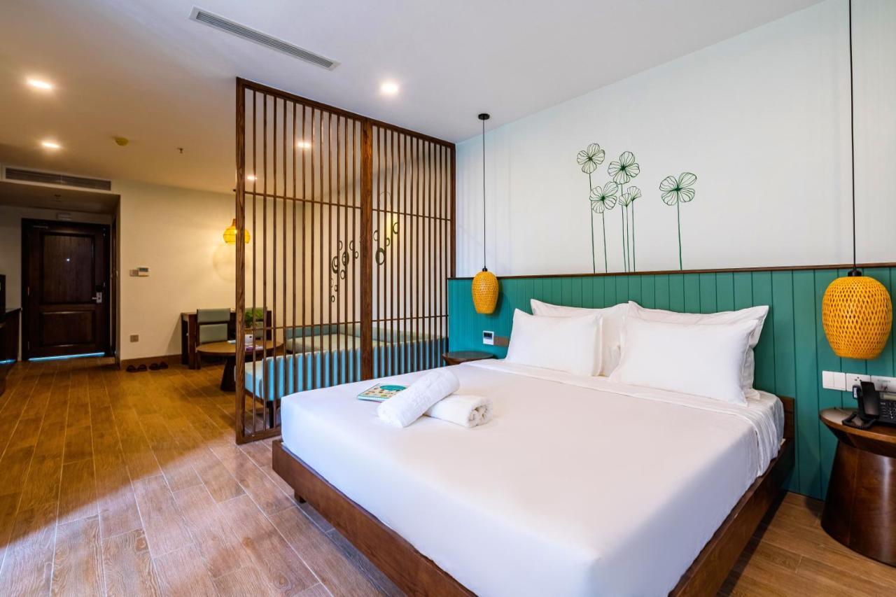 Sea Breeze Condotel Danang Екстериор снимка