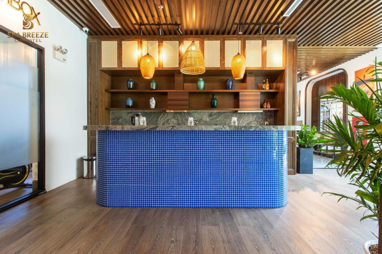 Sea Breeze Condotel Danang Екстериор снимка